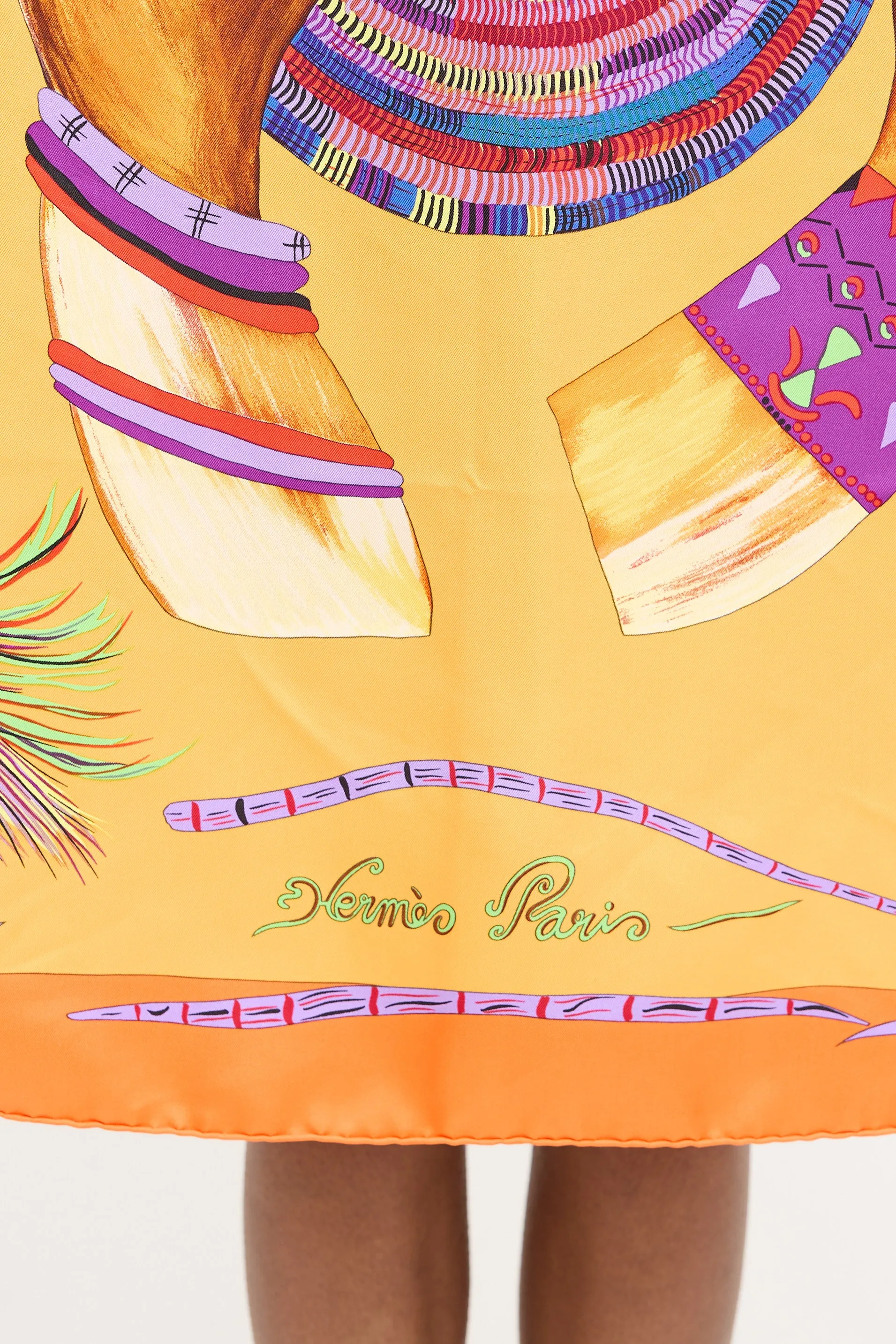 2002 Magie Des Mains Scarf