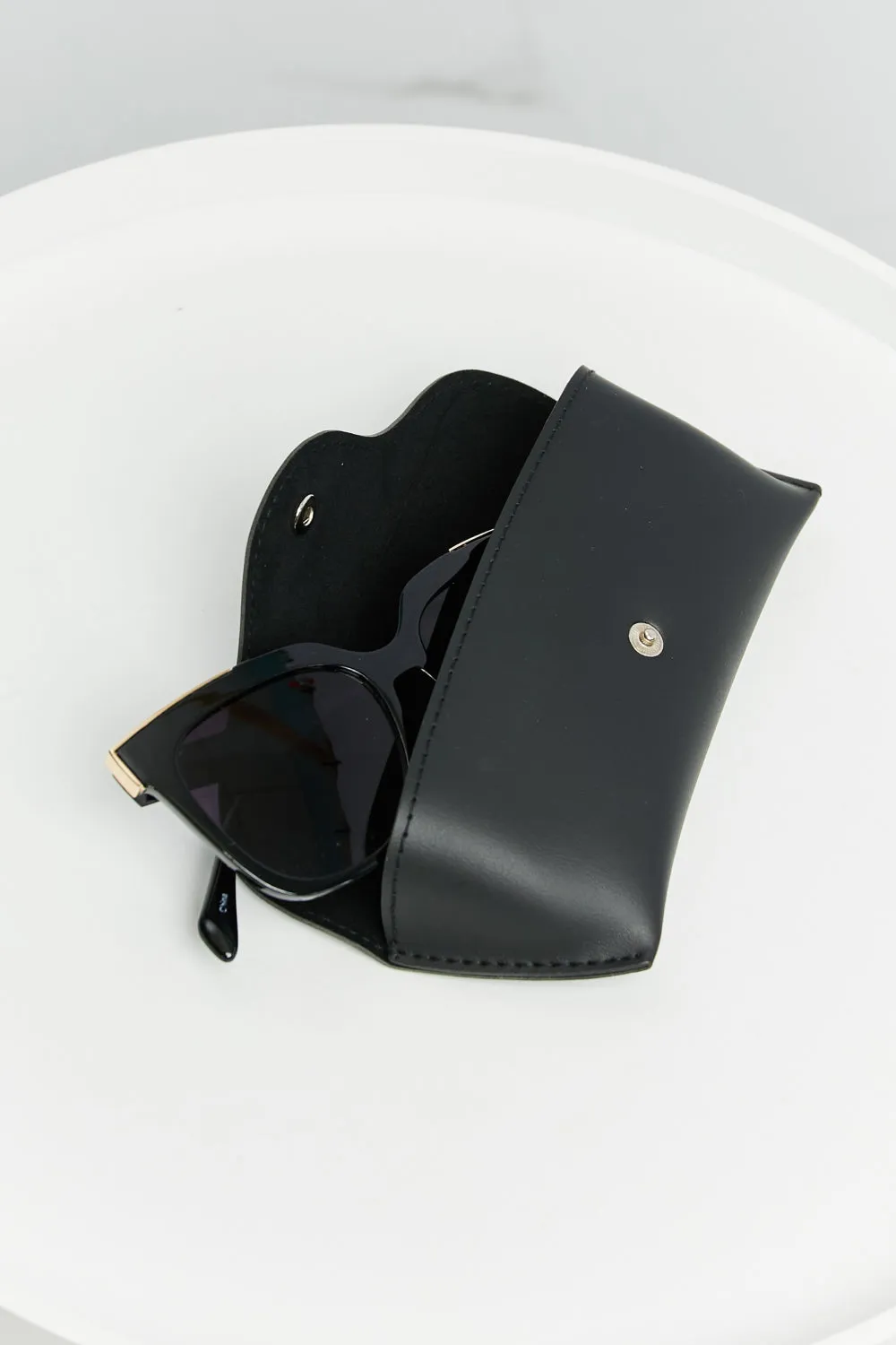 Metal-Plastic Hybrid Full Rim Sunglasses - 2 colors