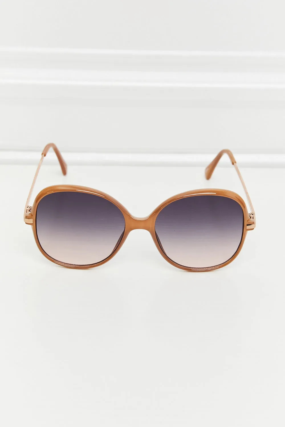 Metal-Plastic Hybrid Full Rim Sunglasses - 2 colors