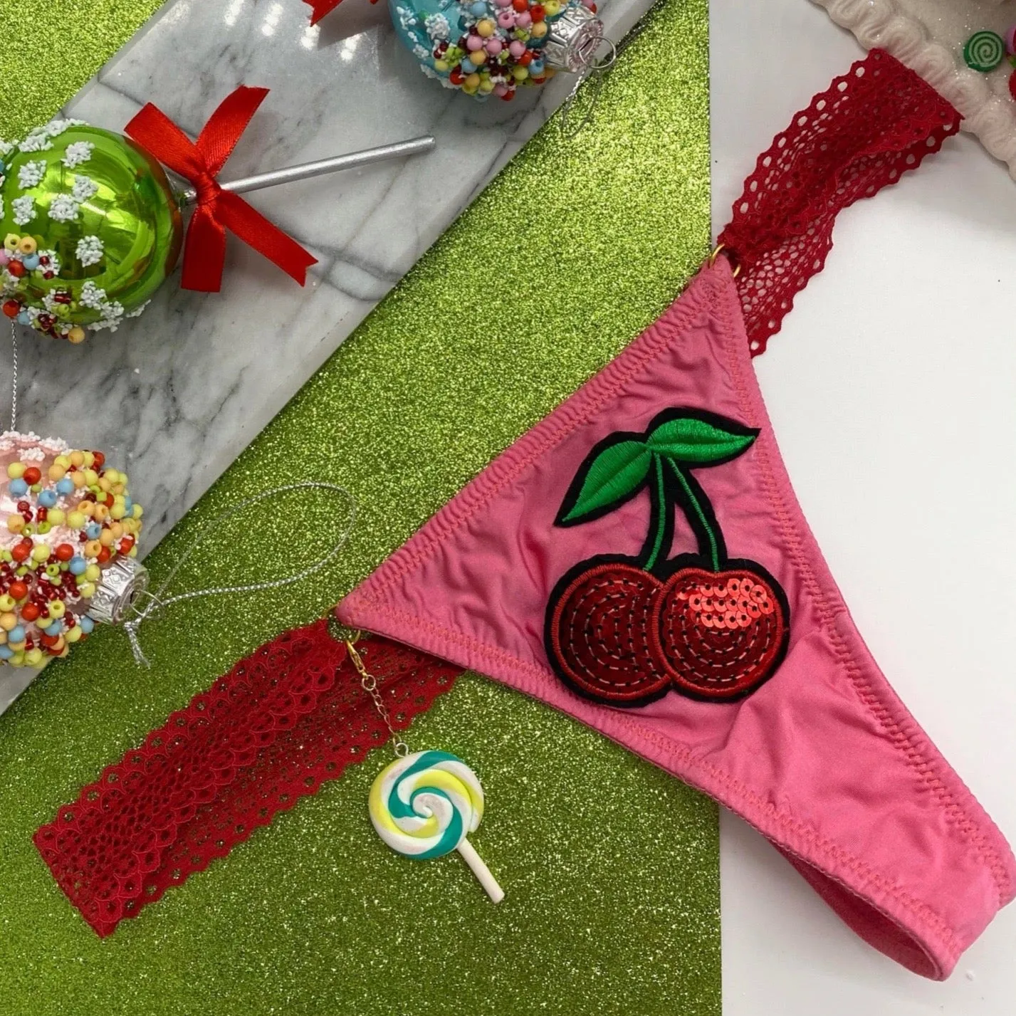 Sculpted Lolli Pop 🍭 Pendants